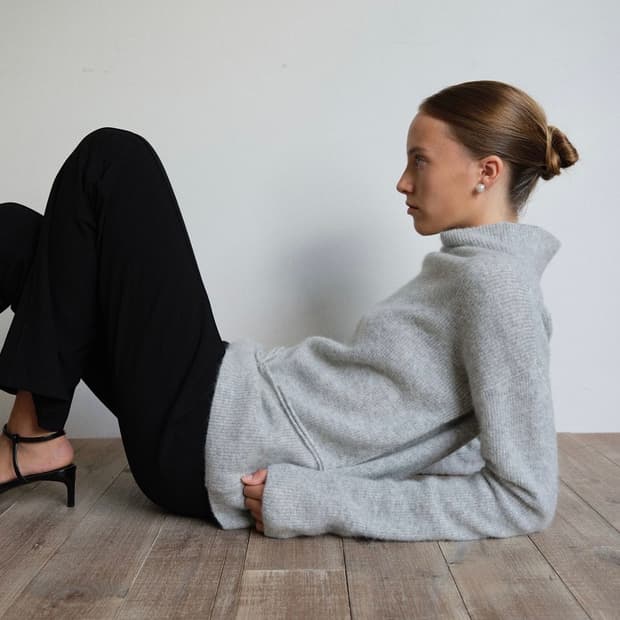 더머스켓 alpaca high neck knit