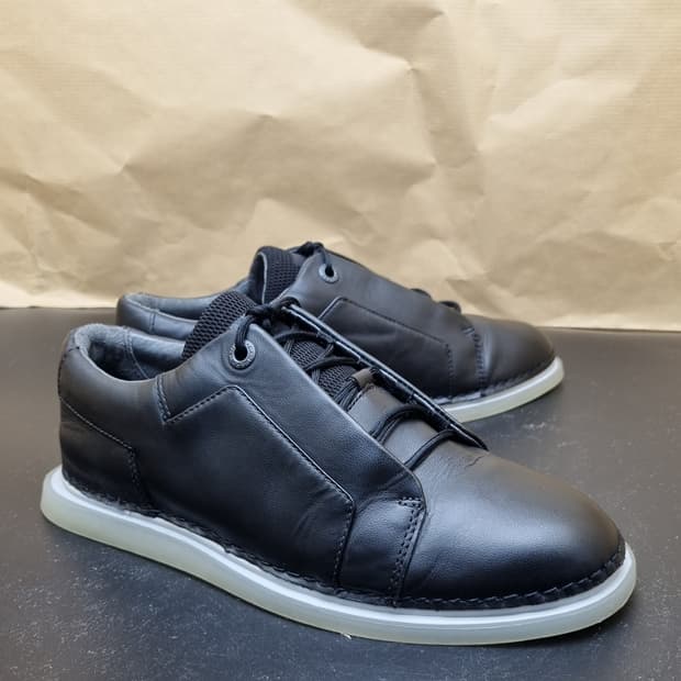 캠퍼 여성가죽 스니커즈 235