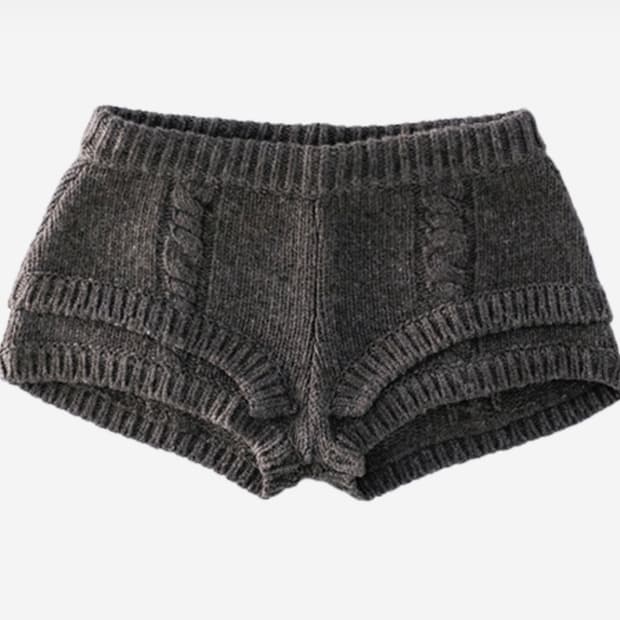 Ulika sanctus knit shorts 새상품