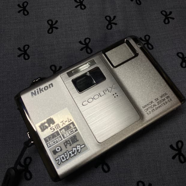 풀박.희귀-Nikon coolpix s1000pj 실버 디카(작례0)
