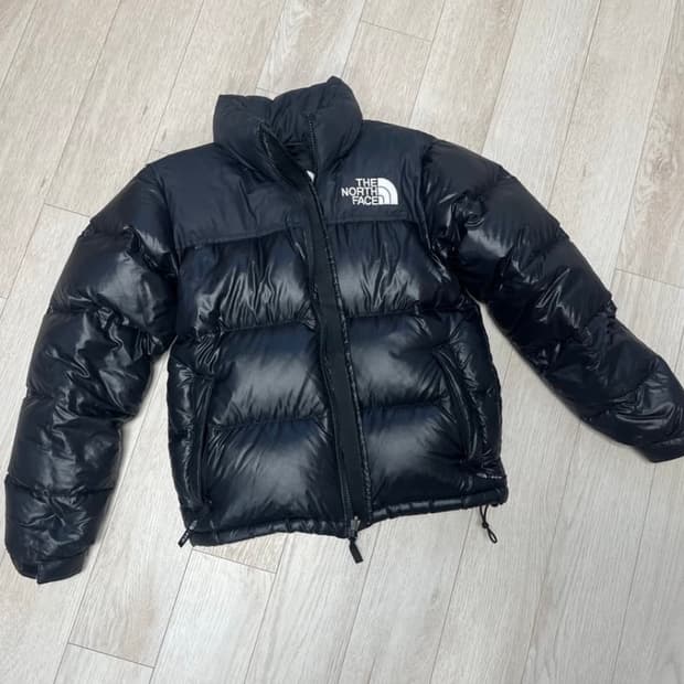 노스페이스 눕시 1996 에코 유광 패딩 여성용