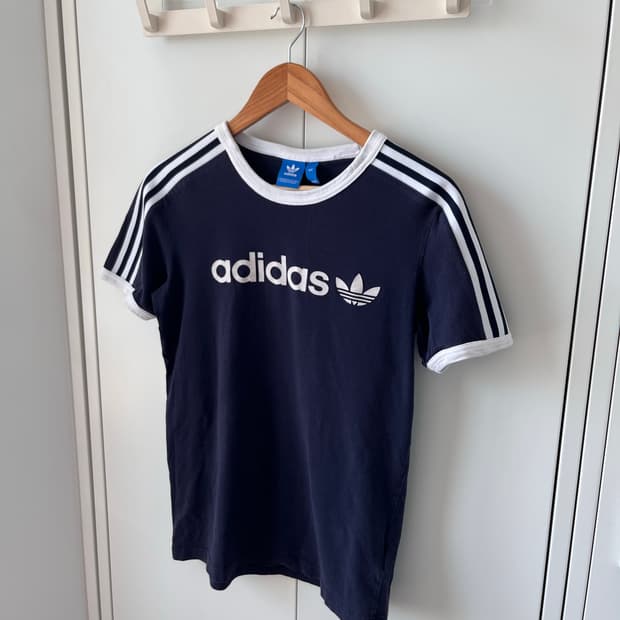 Adidas vintage 아디다스 네이비 반팔 티셔츠