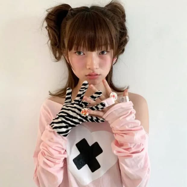 샵페어리 크로스하트 컷오프 티셔츠 핑크 구해요