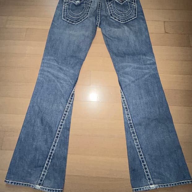 트루릴리젼 플레어진