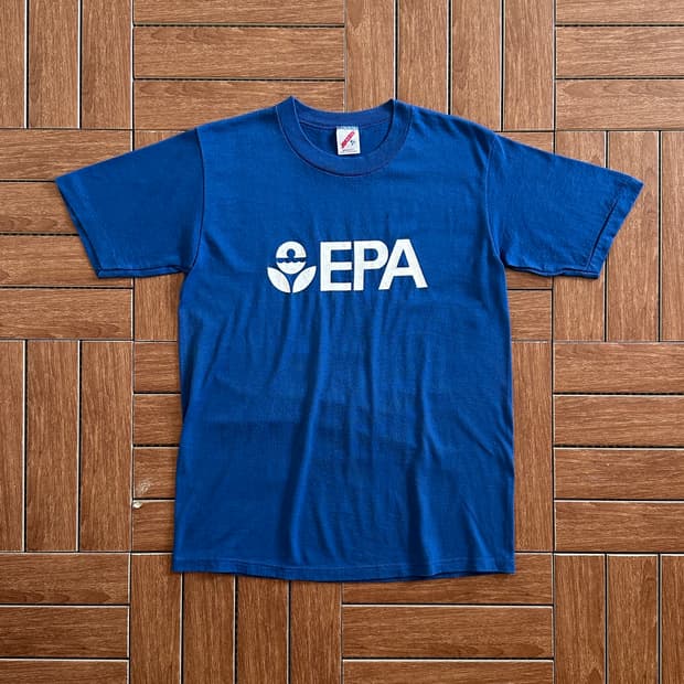 90’s Jerzees usa made ‘EPA’ 1/2 tee