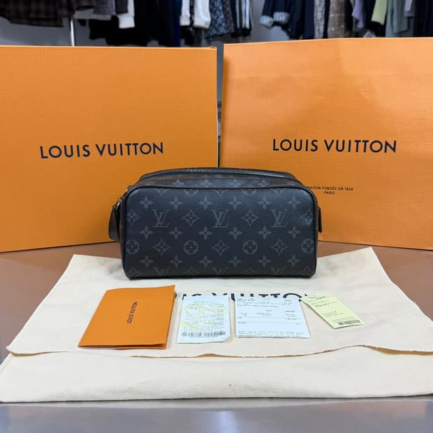 [리오브] 루이비통 이클립스 모노그램 돕 키트 클러치