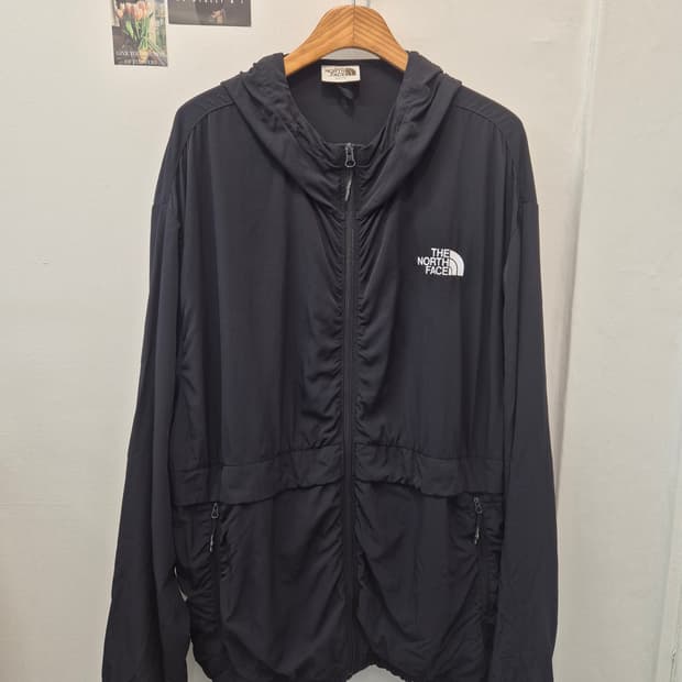 노스페이스 바람막이 블랙 2XL(110) 
사이즈 실측  가슴단면 66 