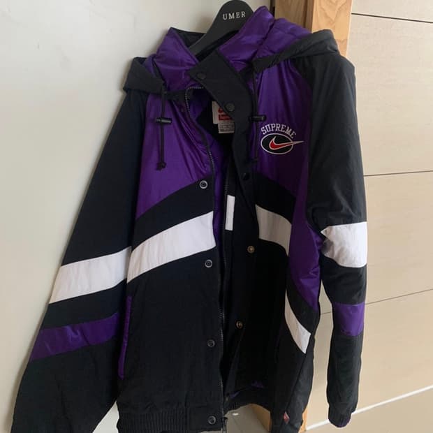 슈프림 나이키 레트로 l사이즈  ● m으로교환 가능하신분●