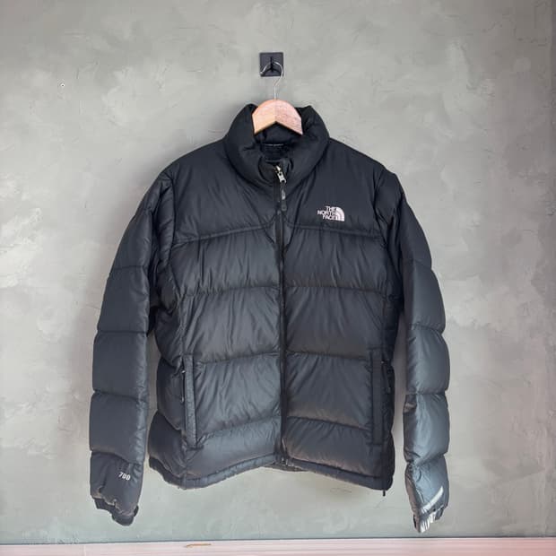 노스페이스 700 눕시 구스다운 패딩 검정