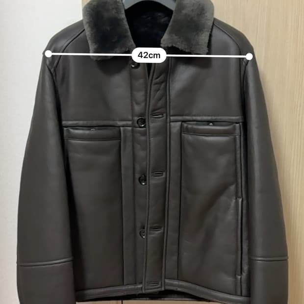 (새제품) 24FW 타임옴므 브라운 양가죽 무스탕 자켓 95
