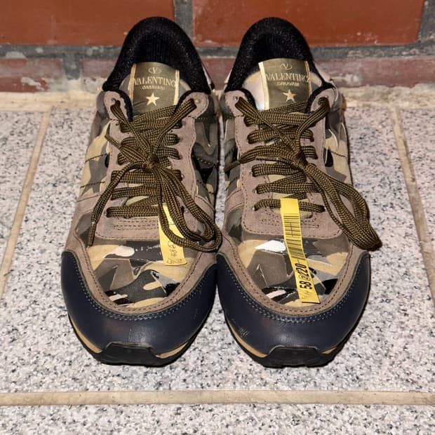 발렌티노 가라바니 락러너 카모 스니커즈 41 260 사이즈