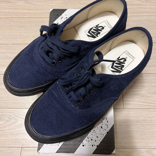 반스 볼트 OG 어센틱 LX 벨벳 레오파드 드레스 블루 250