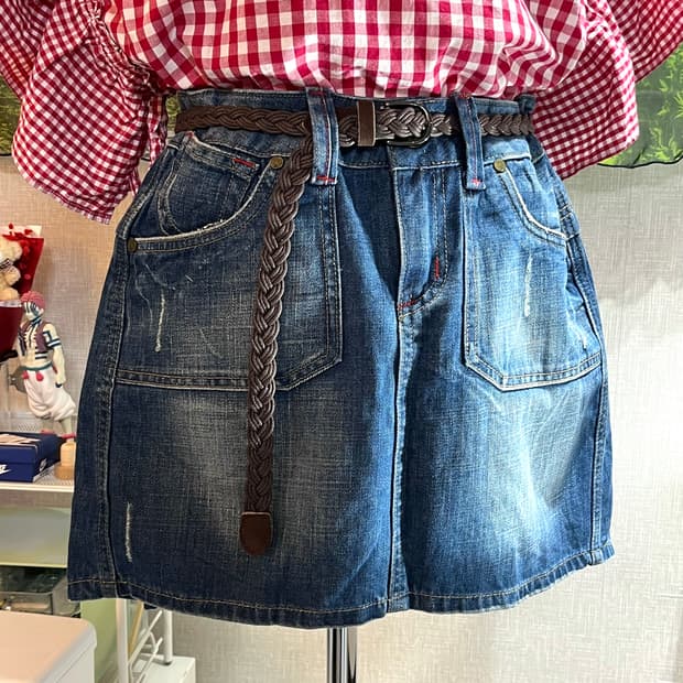 백플리츠 로우라이즈 데님 미니스커트
