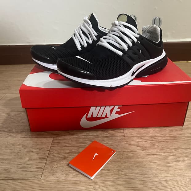 나이키 프레스토 xs 흰검  260-270