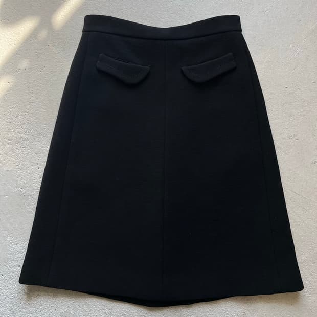 front pocket skirt