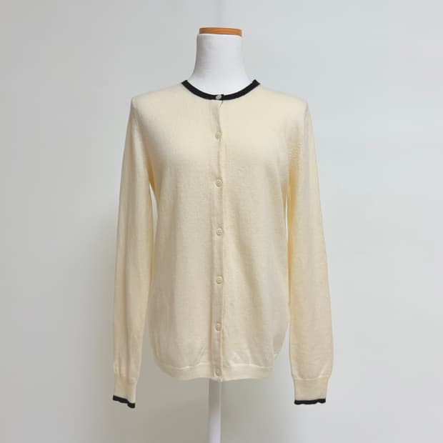 [캐시미어 100%] 유니클로 아이보리 블랙 배색 가디건 L