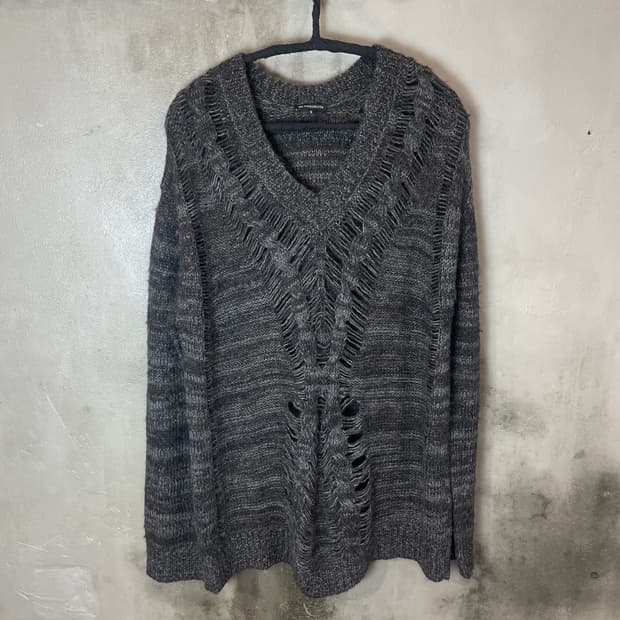 앤드뮐미스터 오픈워크 브이넥 니트