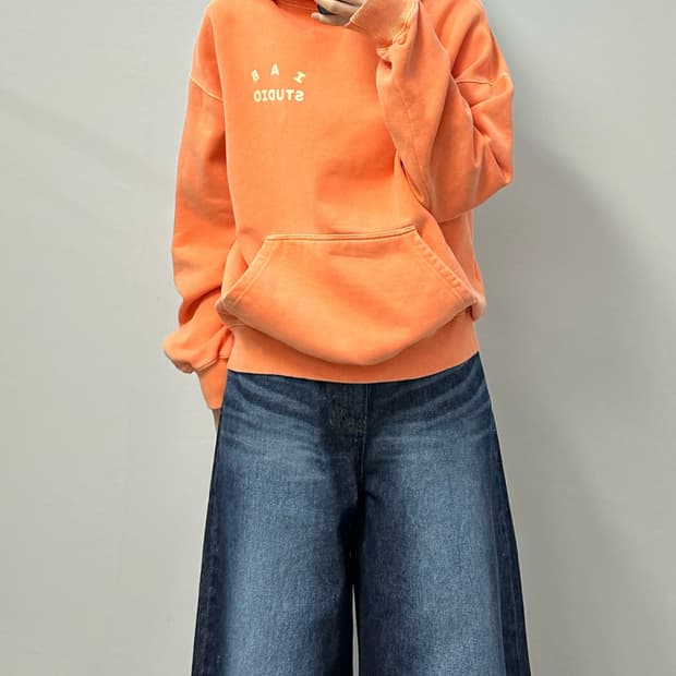 아이앱스튜디오 피그먼트 살몬 후드티