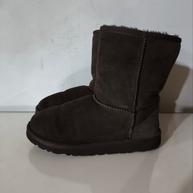 220mm 어그 클래식 쇼트2 초콜릿 부츠