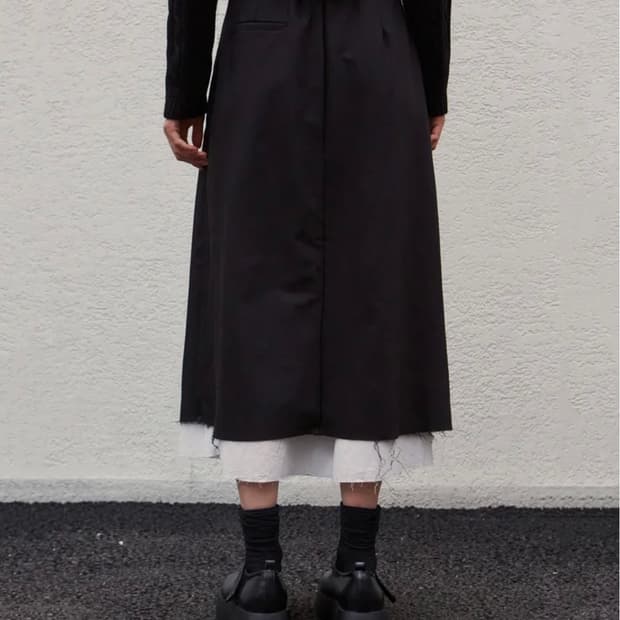 닉앤니콜 NICOLE PINTUCK LAYERED LONG SKIRT