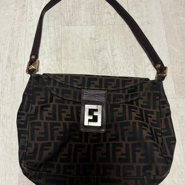 빈티지 펜디 주카 맘마 숄더백 