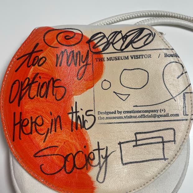 뮤지엄비지터 아카이브 미니백