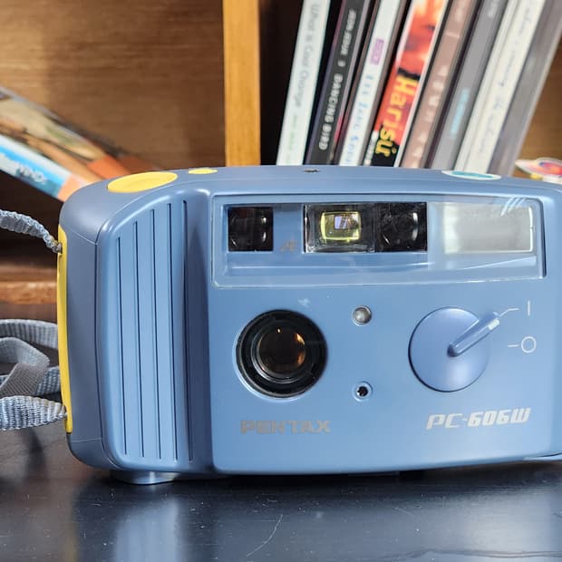 펜탁스 PC-606W 필름 카메라