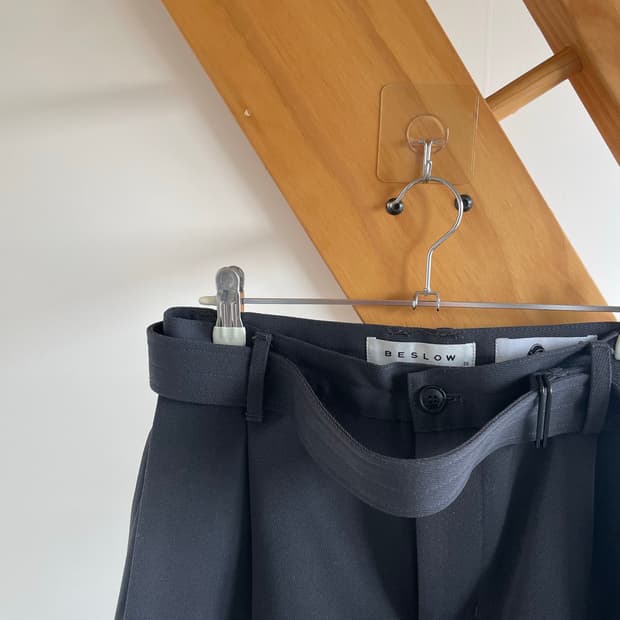 Beslow 23FW 울 블렌드 원턱 벨티드 팬츠 28