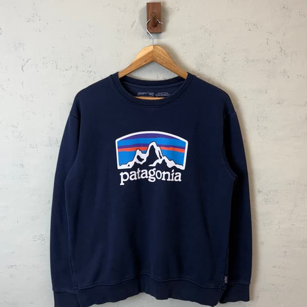 파타고니아 네이비 맨투맨