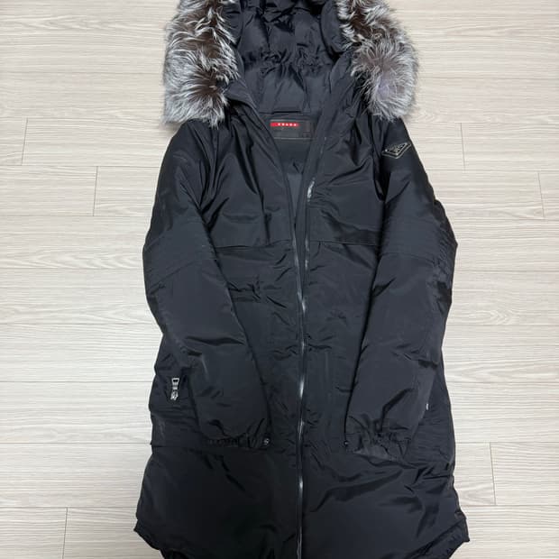 프라다 폭스퍼 패딩(정품)