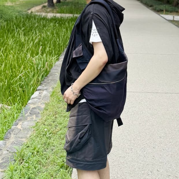 [OS] 지용킴 썬블리치드 슬링백 네이비
