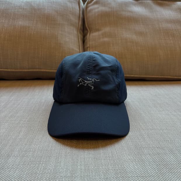 아크테릭스 기능성 네이비 엑셀레로 러닝 트레일 볼캡