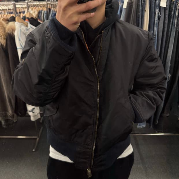 XL)알파인더스트리 빈티지 블랙 MA-1 항공점퍼