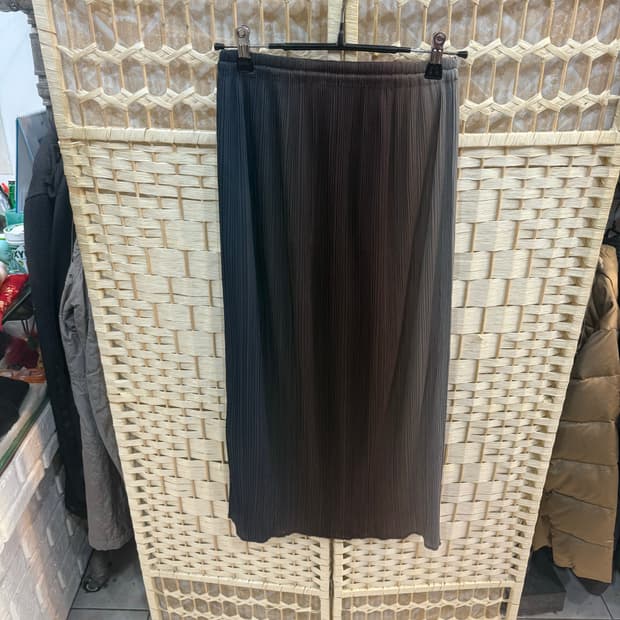 1/28-30 정품 플리츠플리즈 롱 스커트 팝니다