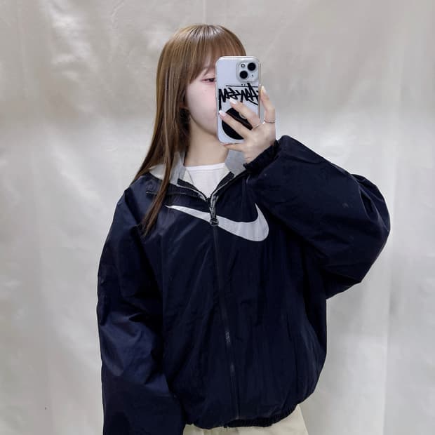 나이키 빅스우시 오버핏 바람막이 