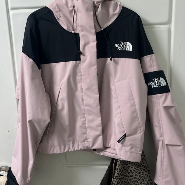 노스페이스 화이트라벨 바람막이 핑크