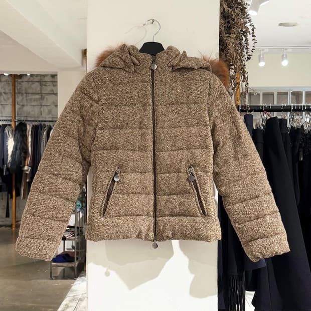 몽클레어 라이트 브라운 퍼 다운 패딩