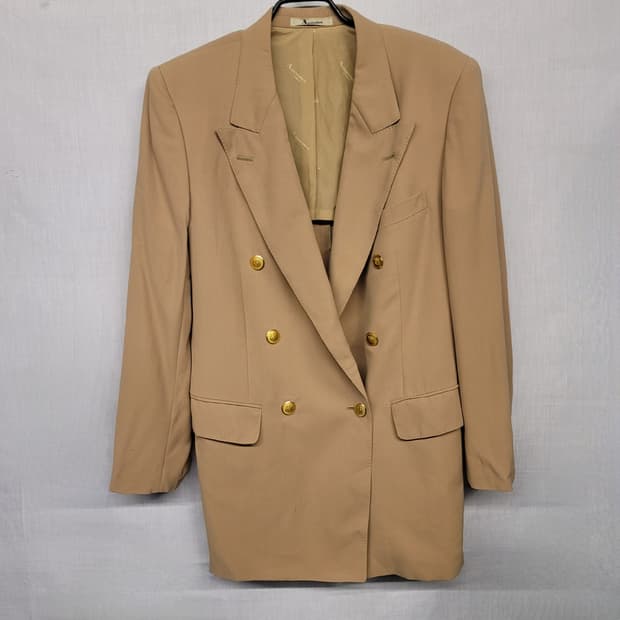 AQUASCUTUM