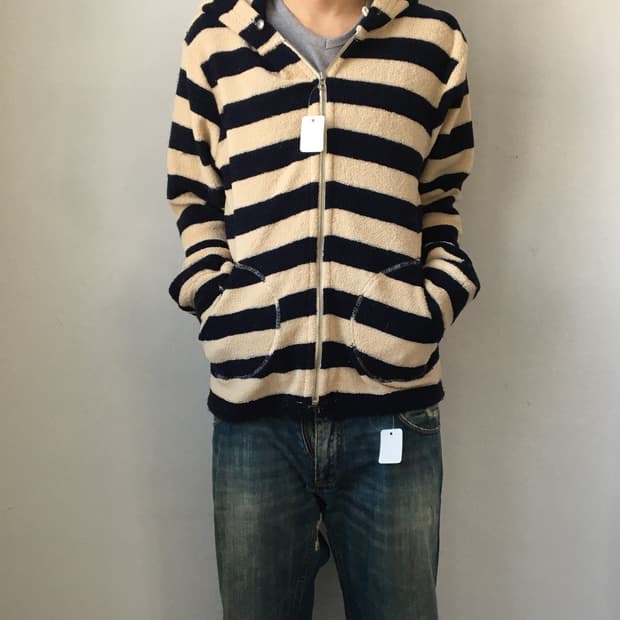 Stripe pattern fleece hood zip up