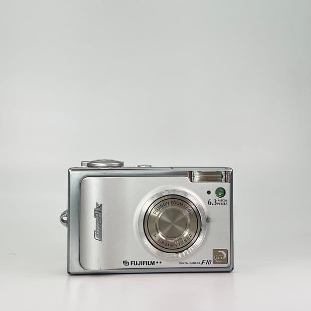 후지필름 파인픽스 FUJIFILM FinePix F10 실버