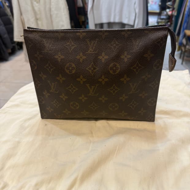 정품 루이비통 모노그램 포쉐트 토일렛 26 팝니다