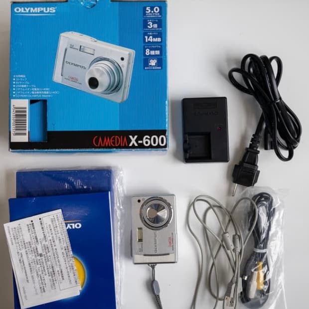 파격할인) 올림푸스 디미지 카메디아 X-600 실버색상 디카
