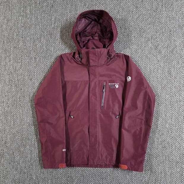 마운틴하드웨어 DRYQ 하드쉘 버건디 바람막이 자켓
