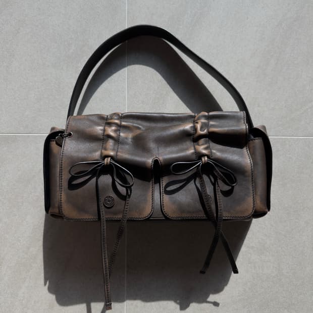 아크네 멀티포켓 유즈백 브라운