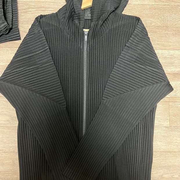 옴므플리세 후드짚업 3사이즈 