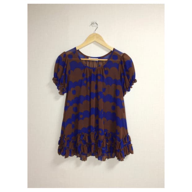 Ne-net 네넷냐 브라운 도트 땡땡이 프릴 퍼프 블라우스