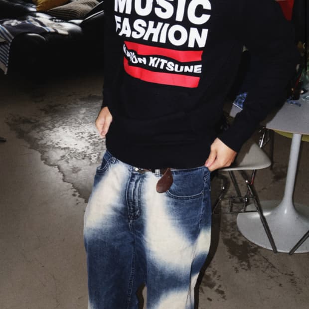  MAISON KITSUNE, PRINTED HOODIE (M)