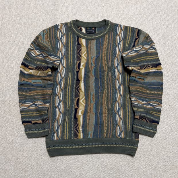 쿠지 3D 케이블 니트