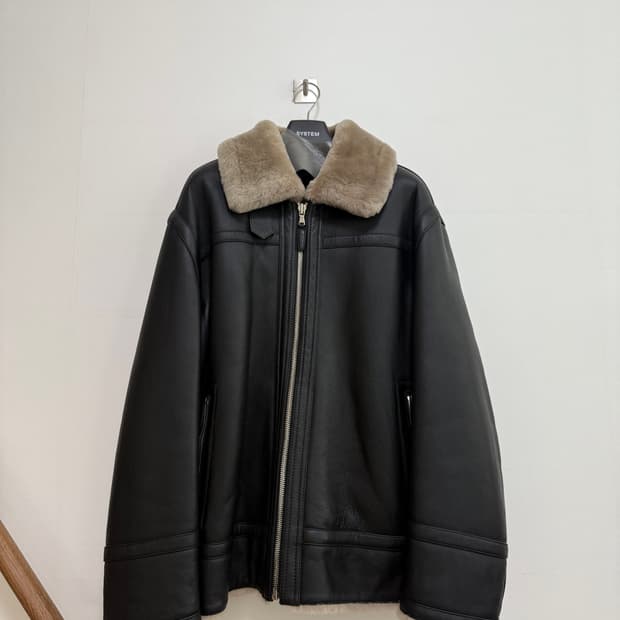 시스템옴므 리얼레더 무스탕