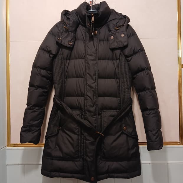 버버리 정품 여성 패딩 85 ~ 90 사이즈